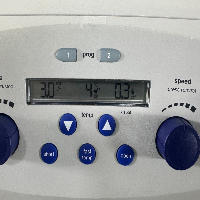 Eppendorf 5702R Refrigerated Centrifuge image 2